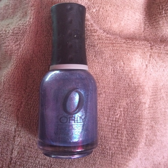 Blue nail polish - Picture 1 of 1