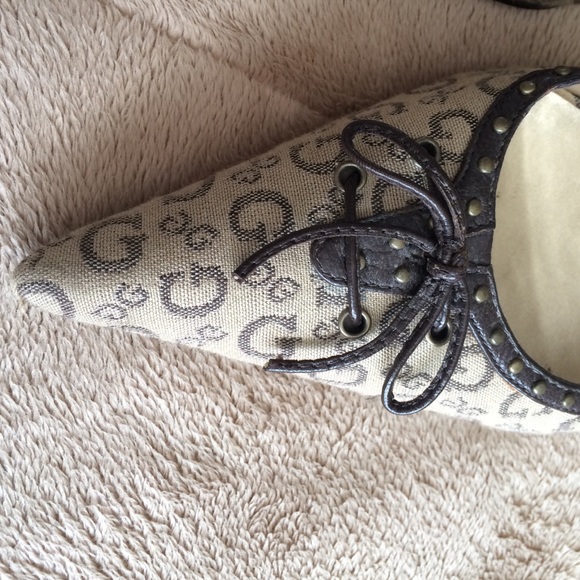 guess heels - Picture 3 of 4