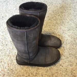 UGG Boots brown color