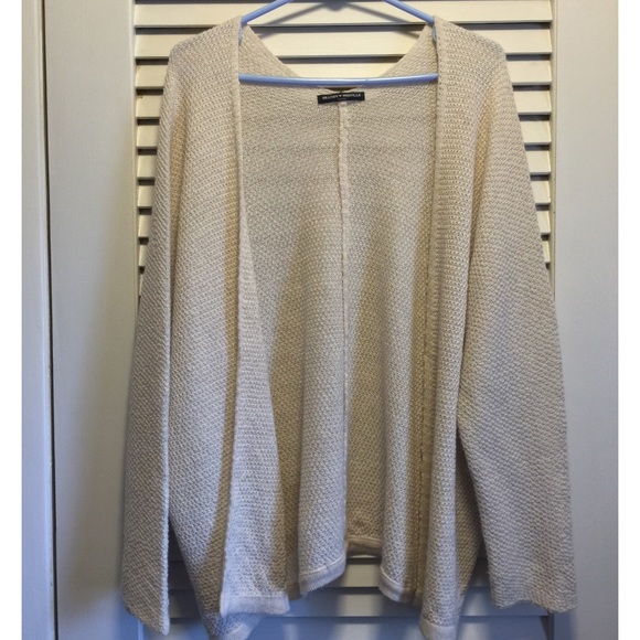 ❌SOLD❌Brandy Melville Cream Caroline Cardigan