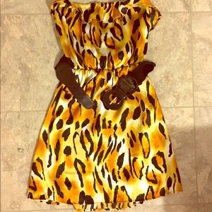 Adorable strapless cheetah dress