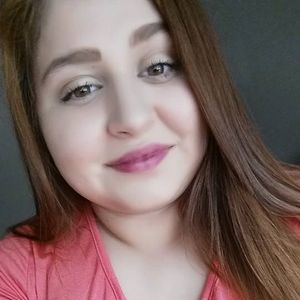 Meet your Posher, Candii