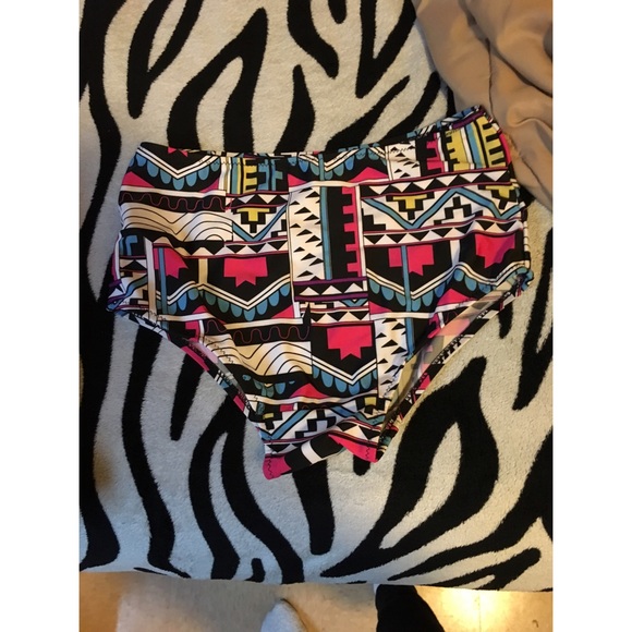 high waisted bikini bottoms