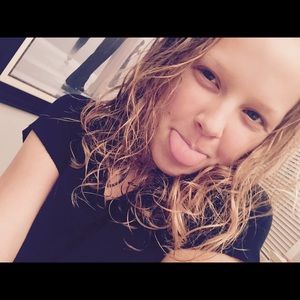 Meet your Posher, Janay