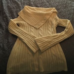 Cable knit sweater. Great condition!