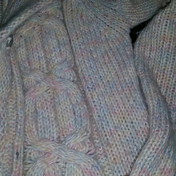 Sweater, button up - Picture 3 of 3