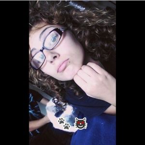 Meet your Posher, Lexi