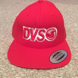 DVS hat!