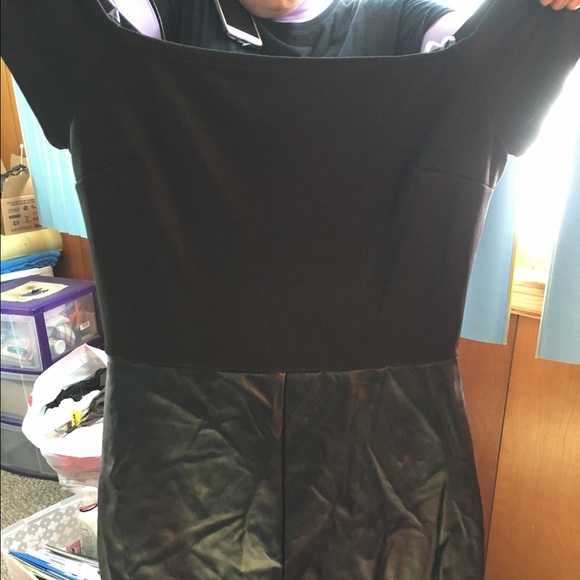 Jumper - Picture 2 of 3