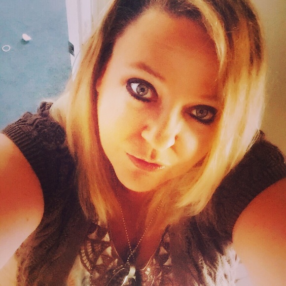 Meet your Posher, Sharron - Picture 5 of 5