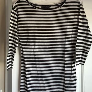 The limited 3/4 sleeve striped shirt