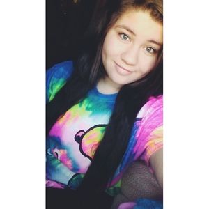 Meet your Posher, Danielle