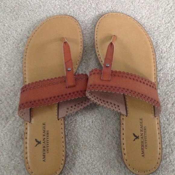 NWOT American Eagle sandals size 10