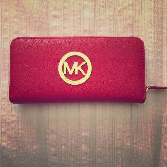 Imitation Michael Kors wallet