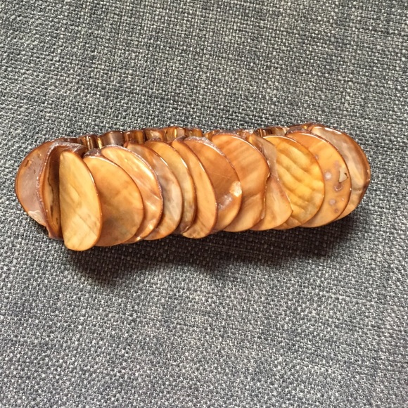 Shell bracelet - Picture 2 of 2