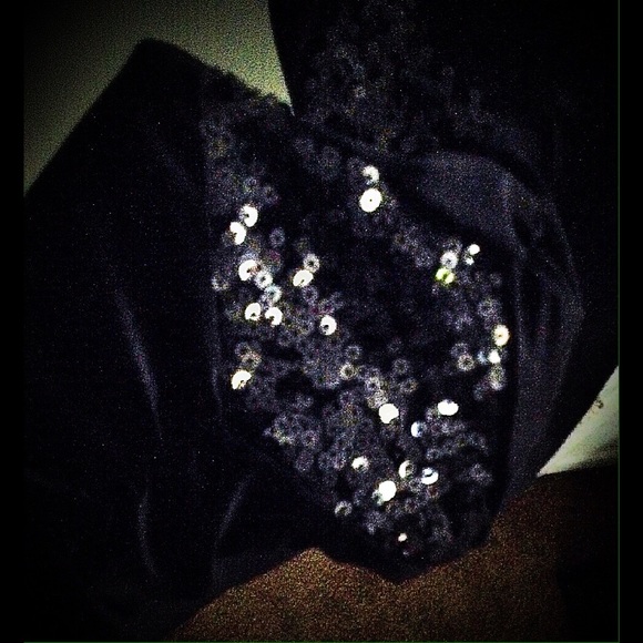 Black body con dress - Picture 2 of 4