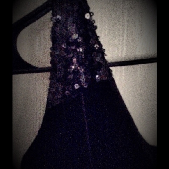 Black body con dress - Picture 3 of 4