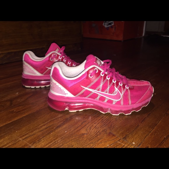 Nike Air Max size 5.5y ‼️LOWEST PRICE‼️