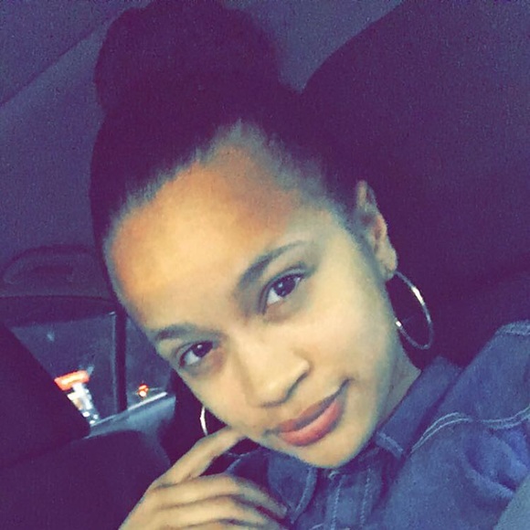 Meet your Posher, Brianna - Picture 1 of 1