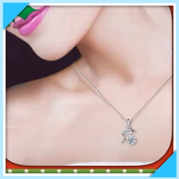 🐬EXQUISITE 925 SS DOLPHIN /LG SWAROVSKI CRYSTAL - Picture 2 of 3