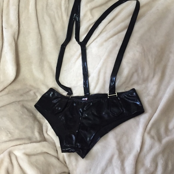 Iheartraves Pants - Suspender rave bootyshorts