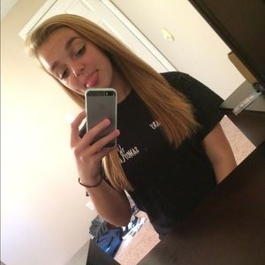 Meet your Posher, Alyssa