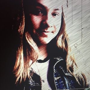 Meet your Posher, Ella