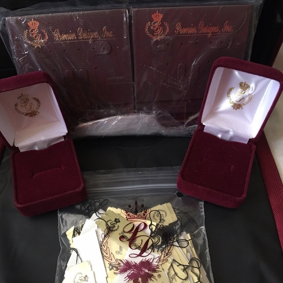 Premier Jewelry selling accessories