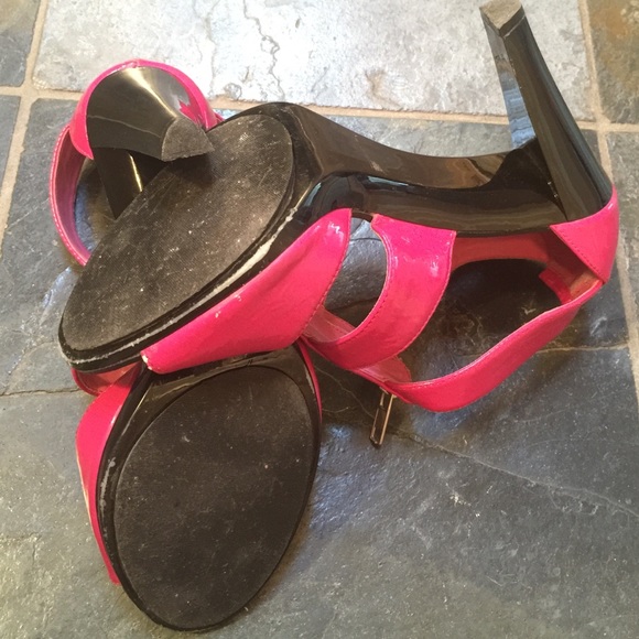 Quick! One week special. - Picture 2 of 2