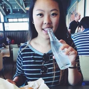 Meet your Posher, Carolyn