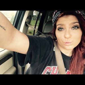 Meet your Posher, Sierra