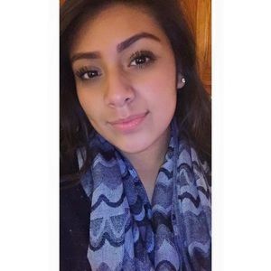 Meet your Posher, Marisol