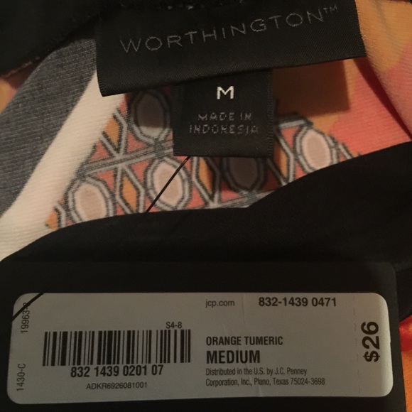 Top - Picture 2 of 2