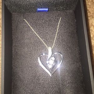diamond heart necklace/ matching earrings