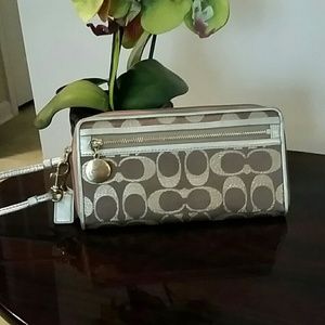 GOLD COACH SIGNATURE WRISLET