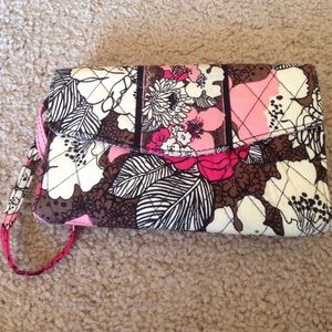 Vera Bradley strap wallet in Mocha Rouge