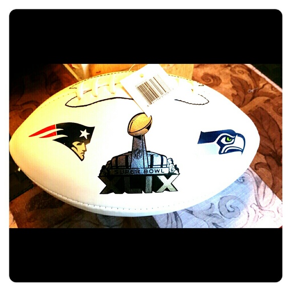 NFL WILSON  SUPERBOWL 48 REGULAR FOOTBALL