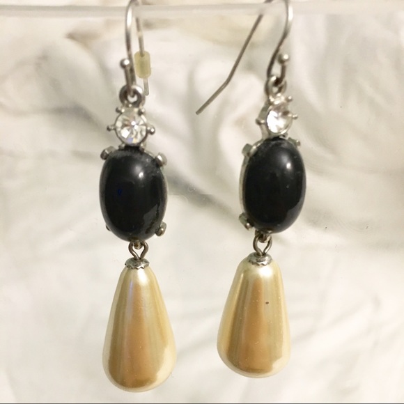 Holiday drop earrings