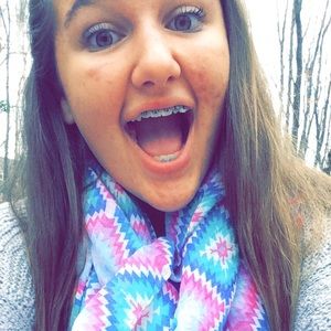 Meet your Posher, Tina