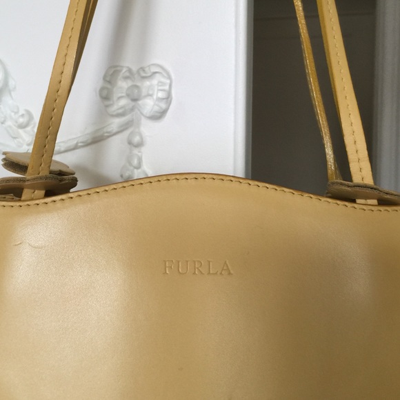Authentic Furla handbag - Picture 2 of 4