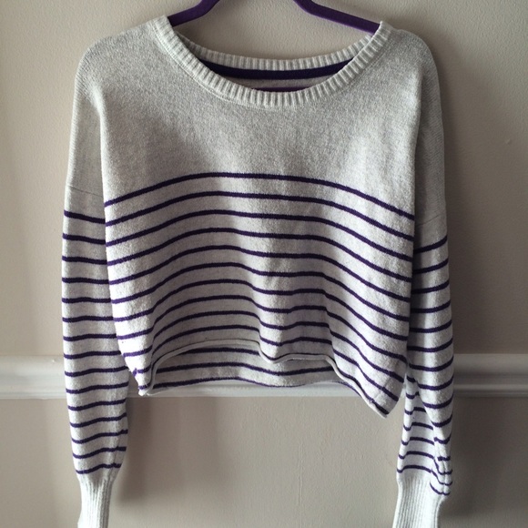 Aeropostale cropped style sweater