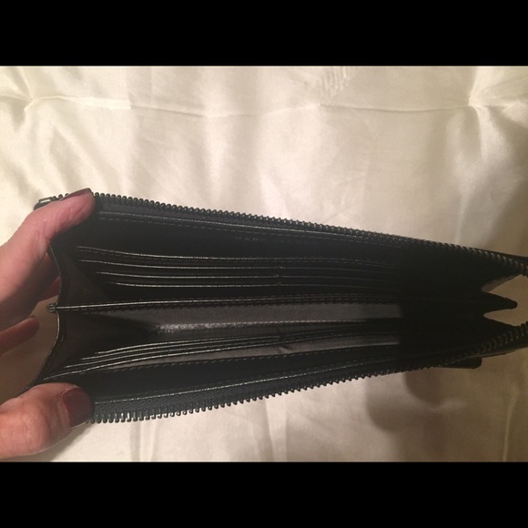 New genuine Marc Jacobs wallet - Picture 3 of 3