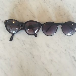 2 pairs of urban outfitters Sunnis