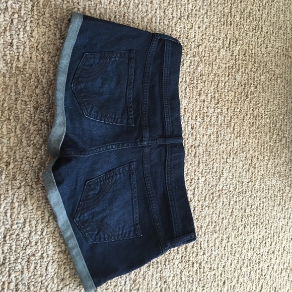 Shorts - Picture 3 of 3
