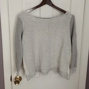 Scallop back sweatshirt