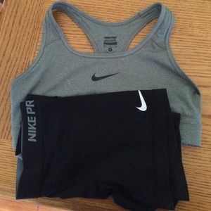 nike pro gray sports bra and black spandex