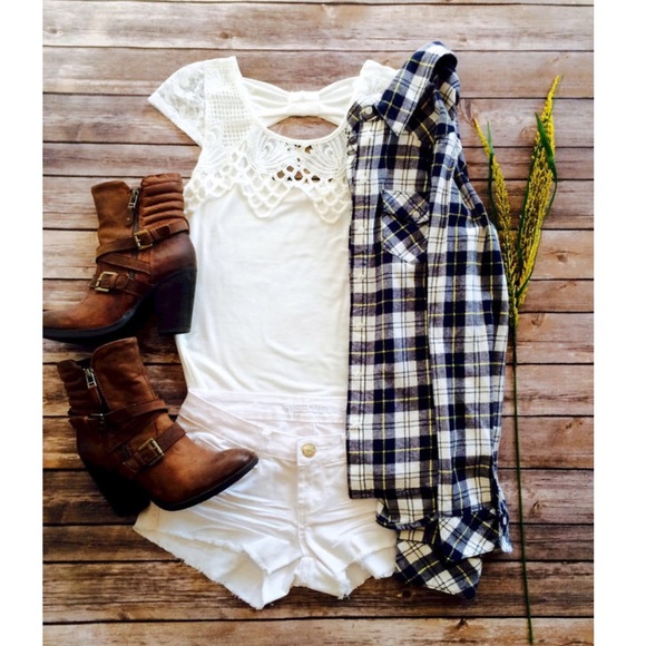 Tops - White Lace Crochet Top