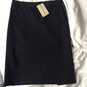 Gorgeous navy pencil Burberry London skirt
