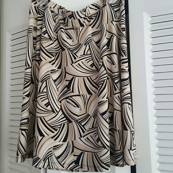 EUC Stretchy knee length skirt