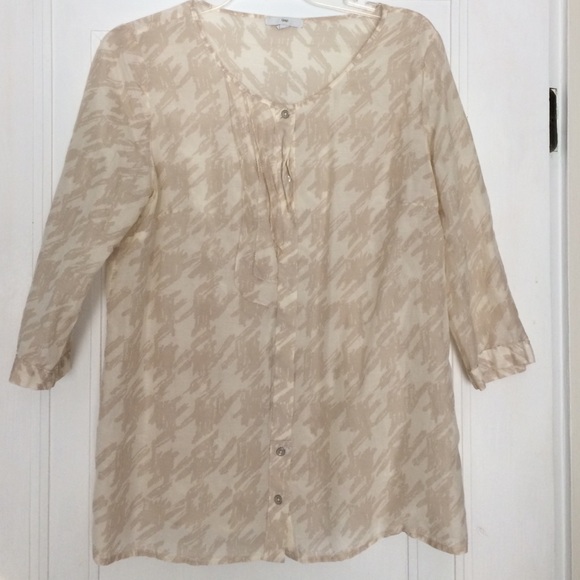 Cream and camel houndstooth blouse